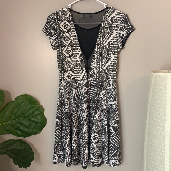 Kimchi Blue Printed Dress - Picture 6 of 8